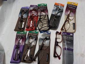 lot 69 image: 10 pair Readers Glasses - various s...
