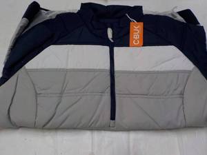 lot 86 image: Cutter and Buck size XXL NavyWhite...