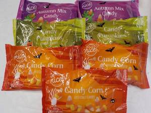 lot 98 image: 7 Bags Candy...