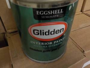 lot 102 image: 8 qts Glidden Paint- your choice of...