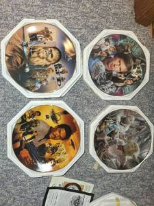 Set of 4 Star Wars Collector Plates by The Hamilton Collection