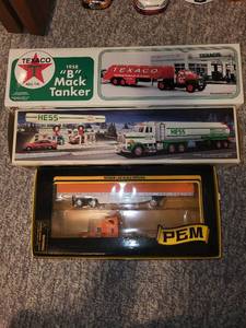 lot 52 image: Collection of Diecast Toy Trucks Texaco, Hess, and PEM Models