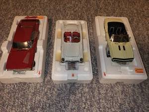lot 55 image: Collection of 3 Die-Cast Model Cars 1968 Dodge Charger, Chevrolet, and Ford