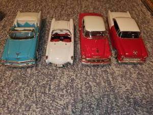 lot 63 image: Set of 4 Die-Cast Model Cars Vintage Americana Design