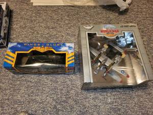 lot 75 image: World War II Airplane Model Set - Wings of Glory and P-38 Lightning