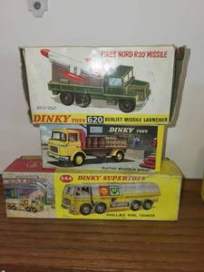 lot 96 image: Collection of 3 Dinky Toys Berliet Missile Launcher, Shell-BP Fuel Tanker, Plateau Brasseur