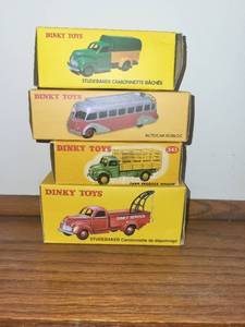 lot 98 image: Set of 4 Dinky Toys Vehicles with Original Packaging