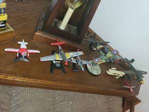 lot 114 image: Collection of Vintage Model Airplanes - Set of 10