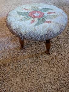 lot 193 image: Vintage Embroidered Footstool with Wooden Legs