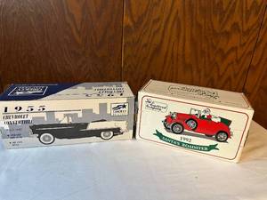 lot 273 image: Die-Cast Model Cars 1955 Chevrolet Convertible with Coin Bank and 1992 Santas Roadster