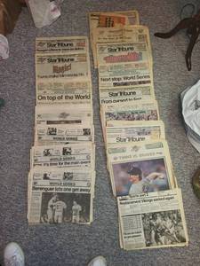 lot 309 image: Collection of Vintage 1987 Minnesota Twins Newspapers