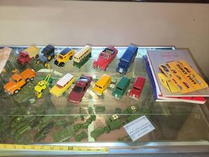 lot 313 image: Collection of Vintage Dinky Toy Cars and Reference Books