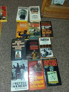 lot 427 image: Collection of 12 Historical and War Books