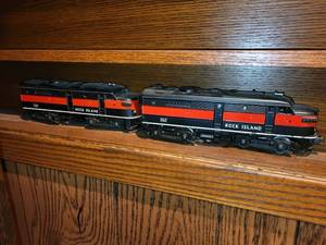 lot 447 image: Pair of Vintage Lionel Rock Island Model Trains