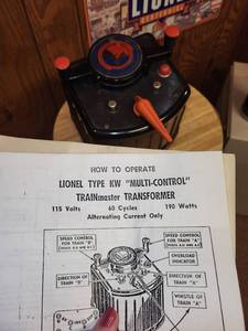 lot 461 image: Lionel KW Multi-Control Trainmaster Transformer with Manual