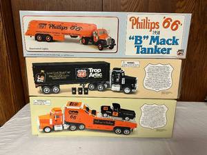 lot 481 image: Phillips 66 Collector Series Model Truck Set