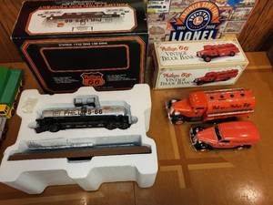 lot 492 image: Phillips 66 Vintage Tank Car and Truck Bank Collection