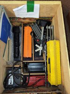 lot 505 image: Vintage Lionel Train Set with Locomotive and Accessories