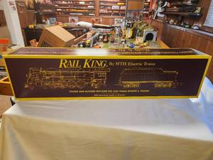 lot 13 image: MTH Electric Trains Rail King Mohawk Die-Cast Steam Engine & Tender