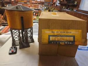 lot 16 image: Lionel No. 30 Water Tower with Original Box and Remote Control