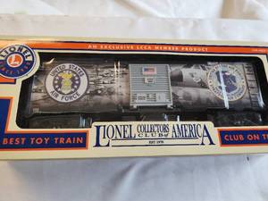 lot 152 image: Lionel Collectors Club of America Exclusive U.S. Air Force Boxcar