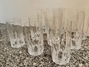 lot 48 image: Set of 8 Mikasa Flame DAmore Crystal Glasses