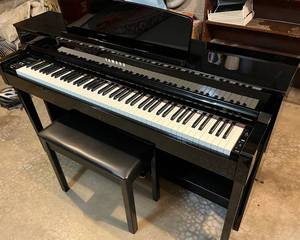 lot 88N image: G - Yamaha Clavinova Digital Piano with Bench