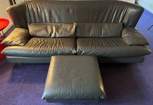 lot 131N image: LL - Mariaui Black Leather Couch with Ottoman