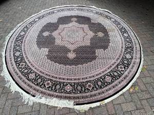 lot 122B image: G - Round Persian-Style Area Rug, 122 Inch Diameter, Floral Pattern