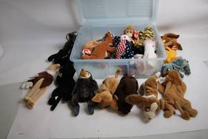 lot 10 image: Collection of Assorted TY Beanie Babies Plush Toys