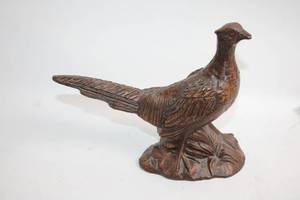 lot 32 image: Vintage Hand-Carved Wooden Pheasant Figurine