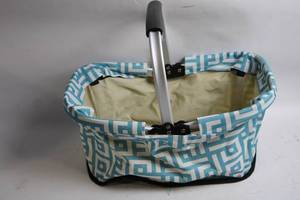 lot 33 image: Collapsible Blue Patterned Fabric Market Basket