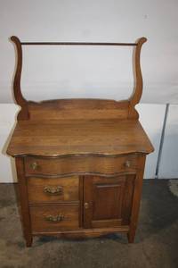 lot 42B image: Antique Oak Sideboard Cabinet with Decorative Toprail