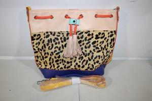 lot 83 image: Leopard Print and Color-Block Crossbody Bucket Bag