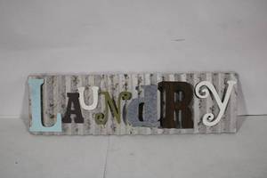 lot 113 image: Rustic Laundry Sign Wall Decor