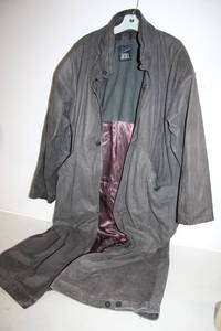 lot 114 image: Robert Comstock Mens Long Coat with Inner Lining