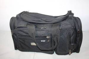 lot 120 image: Vital Packs Black Travel Duffle Bag with Multiple Compartments