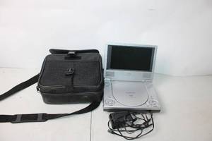 lot 148 image: Audiovox 7 Portable DVD Player with Carrying Case and Charger