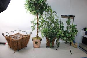 lot 201 image: Set of 3 Artificial Topiary and Ivy Plants with Metal Basket Planter