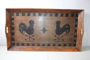 lot 226 image: Vintage Wooden Serving Tray with Rooster Design