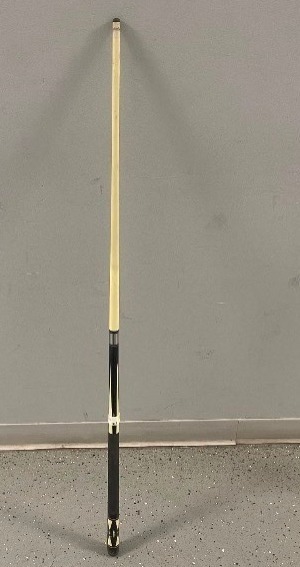 lot 108 image: American Heritage Billard Pool Cue