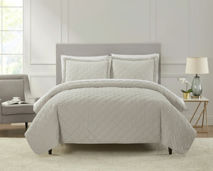 lot 396 image: 5PCS TwinTwin XL Mainstays Corduroy Quilt Set with Sheets