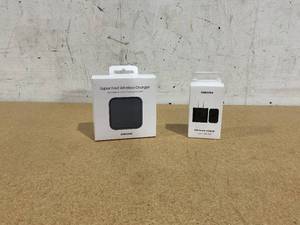 lot 363 image: LOT OF 2 Samsung Wireless Charger & Power Adapter