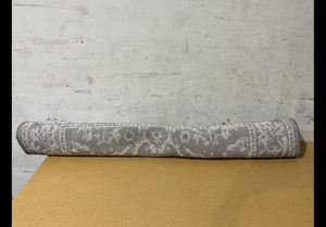 lot 262 image: Tuscany Area Rugs 5 ft 3in x 7 ft