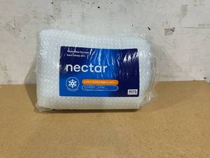 lot 388 image: 2PCS StandardQueen Nectar Cooling Fiber Pillows