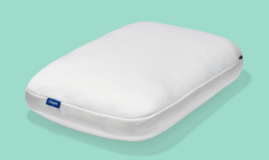 lot 671 image: StandardQueen Casper Essential Cooling Foam Pillow