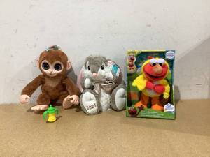 lot 648 image: LOT OF 3 Childrens Toys