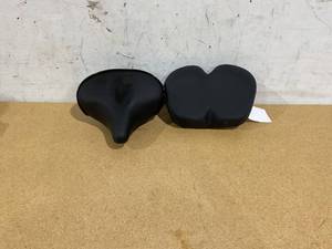 lot 458 image: LOT OF 2 Bicycle Seats