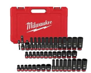 lot 16 image: Milwaukee 49-66-7009 43PC SHOCKWAVE Impact Duty 38 Drive SAE & Metric Deep 6 Point Socket Set