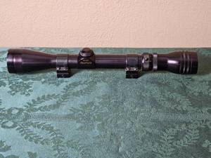 lot 121 image: Redfield 3x-9x Rifle Scope